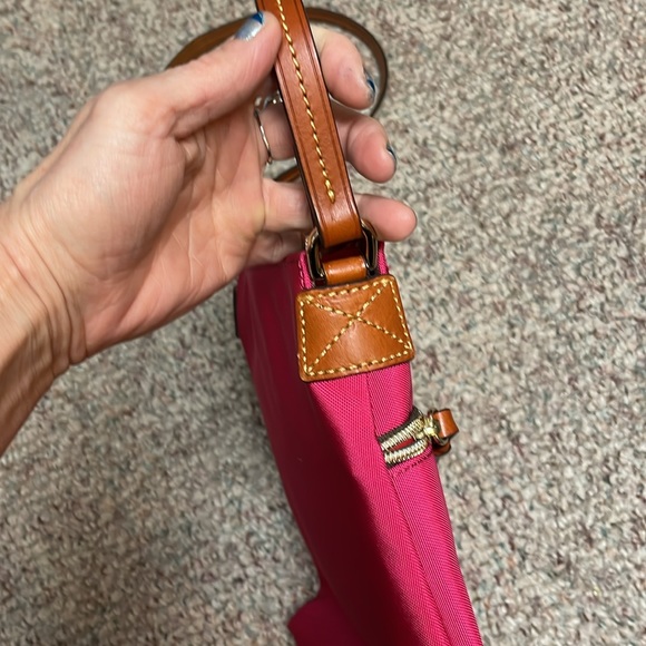 New Dooney & Bourke crossbody - Picture 3 of 11